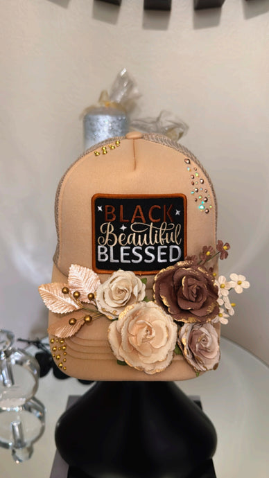 FLORAL TRUCKER HAT