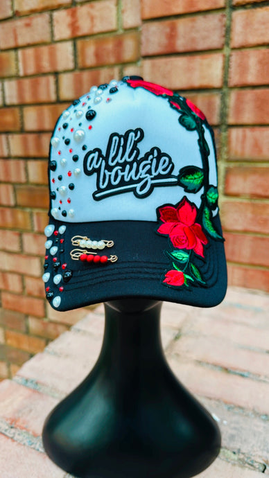 BOUGIE ROSES TRUCKER HAT
