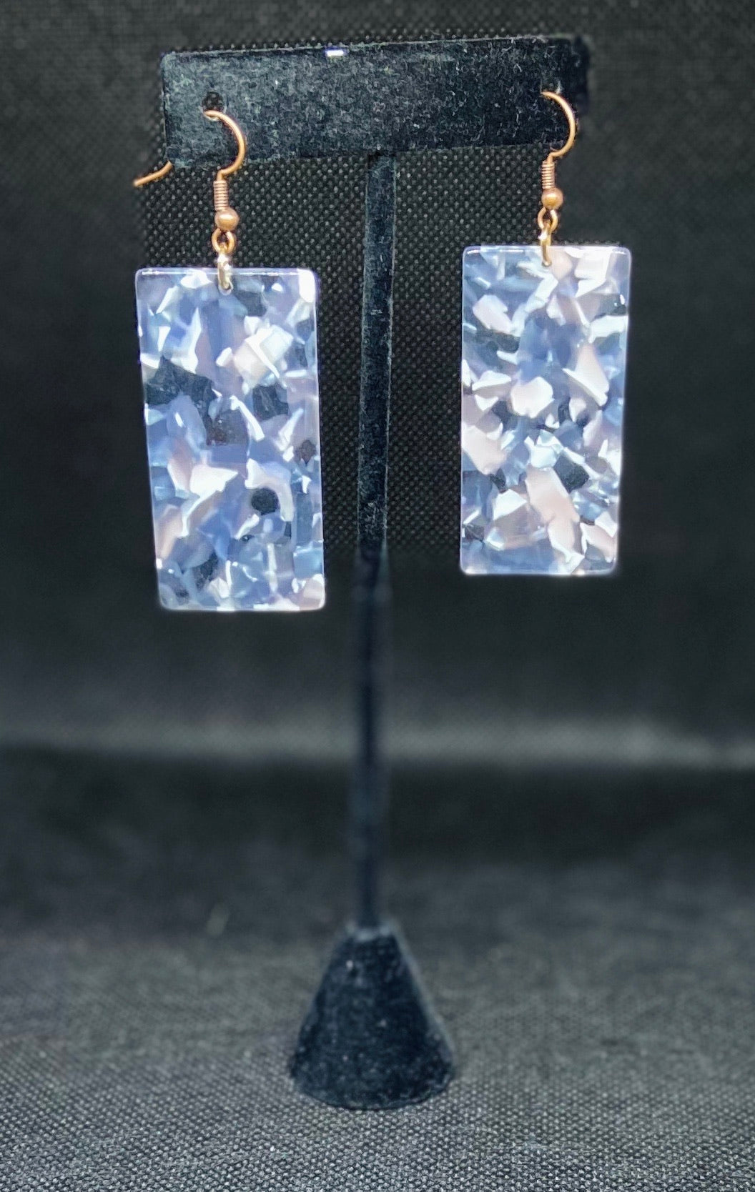 “MARBLED SQUARE EARRINGS”